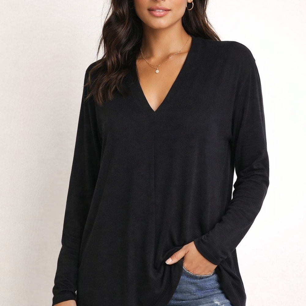 Chico's Elegant Black V-Neck Long Sleeve Top